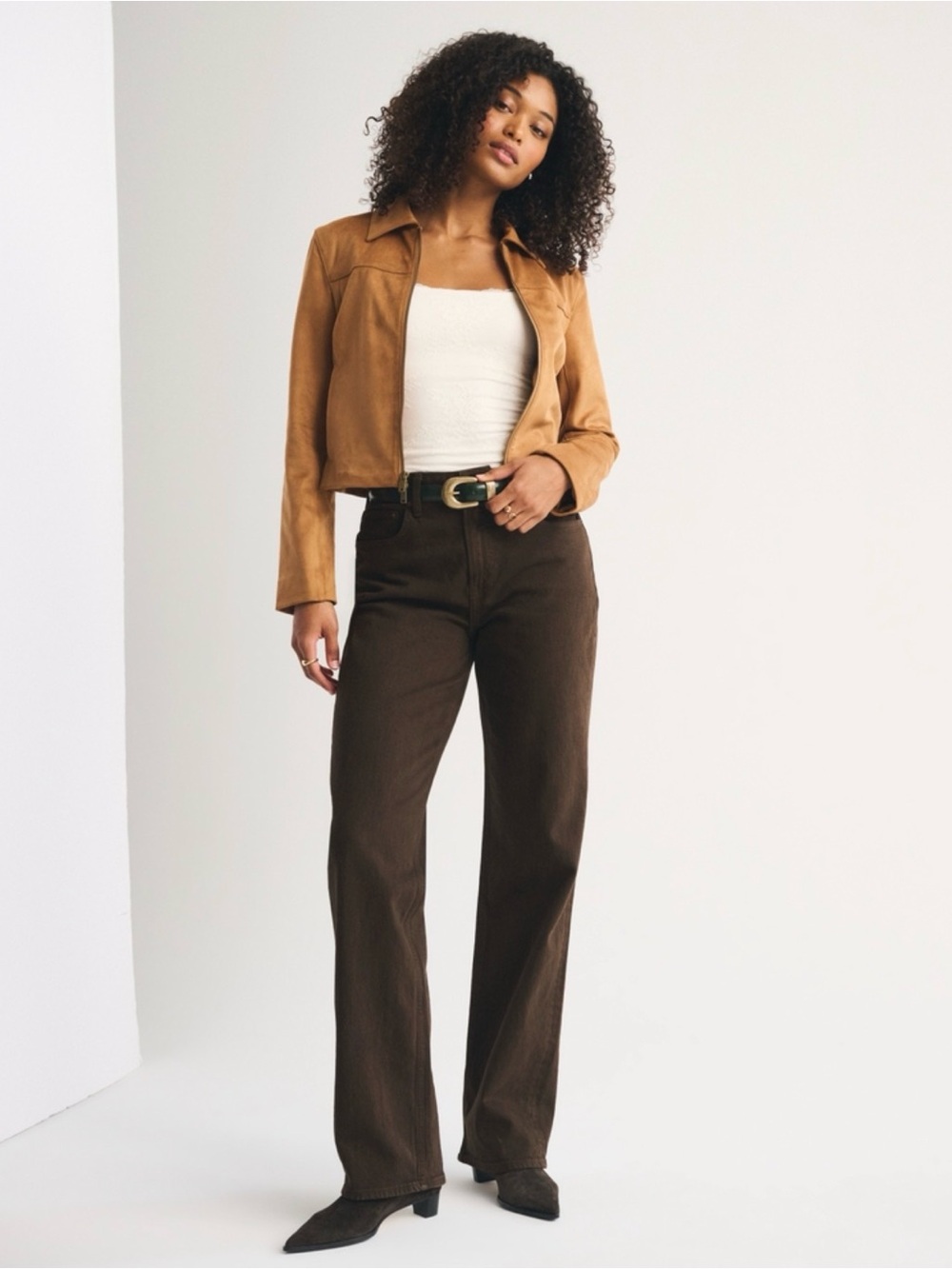 Abercrombie & Fitch Curve Love 90s Relaxed High Rise Jean - Brown
